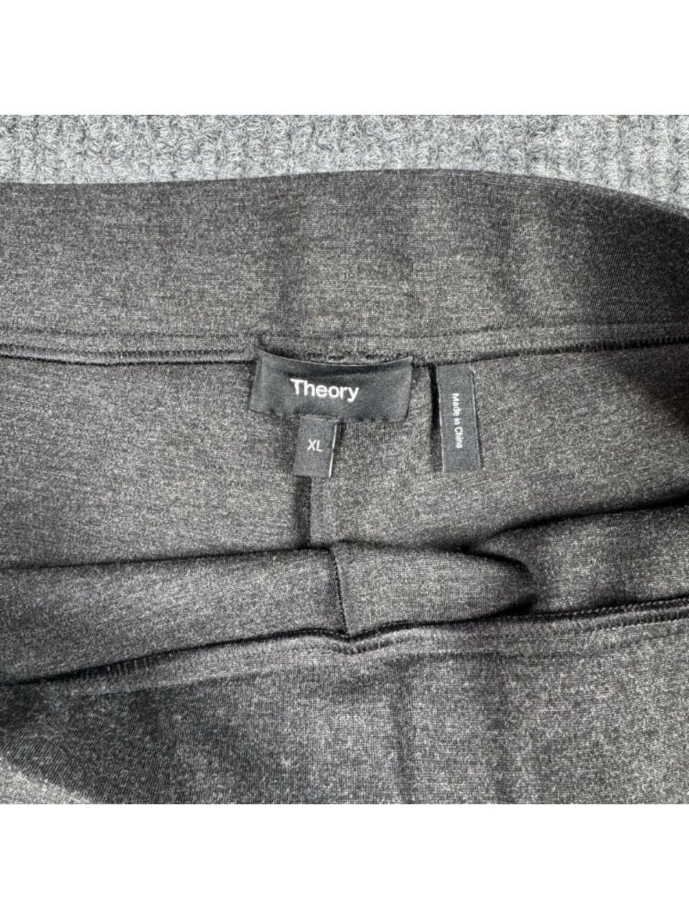Theory Shawn C2 Luxe Ponte Leggings Pants Womens XL Gray Pull On Crop Ankle EUC - Picture 4 of 10